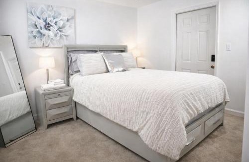 Tallahassee House | TownHome Serenity