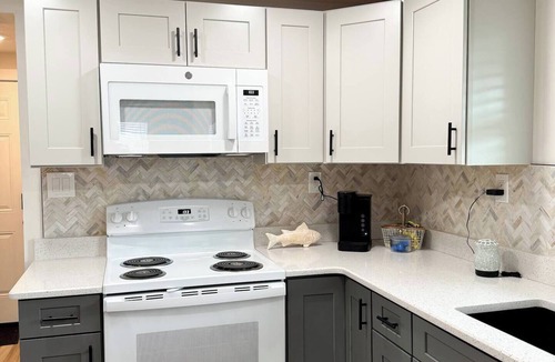 Meadowcrest House | Tranquil 2-bedroom house in Crystal River with WiFi and AC