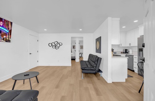West University House | Tranquil Oasis Duplex/5Baths/Sleeps 15