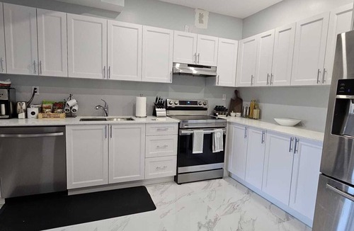 Innisfil House | Tranquility Haven in Barrie