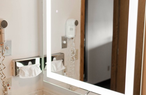 Escanaba Hotel | Travelodge by Wyndham Escanaba