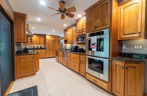 Graymont House | Trek & Relax: Countryside Home w/Hot tub+Water Views+Fishing+Grill+Campfire+