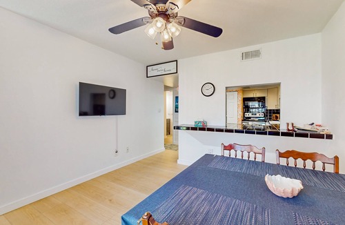 Cocoa Beach Condo | Tropical Beachside Condo — Private Balcony/Patio, Heated Pool & Spa-like Sauna!🌴🌺