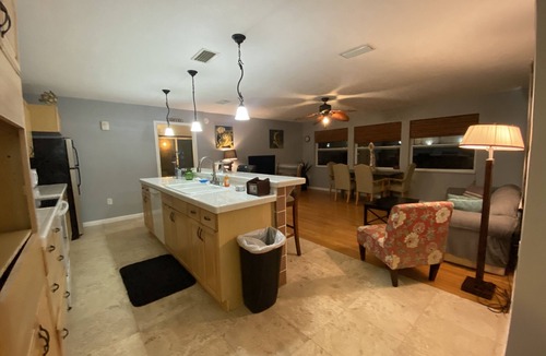 New Smyrna Beach Cottage | Tropical Island Guest House - Minutes from Ocean & Flagler Avenue