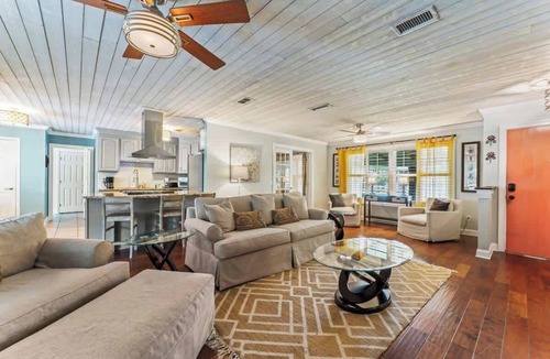 Fruit Cove House | Tropical Paradise-Main House | Team Joseph Ellen