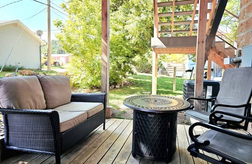 Whitewood House | Truly the GOAT! Hot tub, Pet friendly, Walk to bar/restaurant, Quiet, Unique