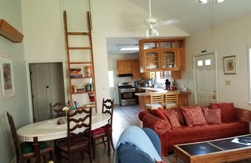 Ocean Springs House | Turtle Crossing/Family Friendly/Close To Downtown OS Restaurants And Shops