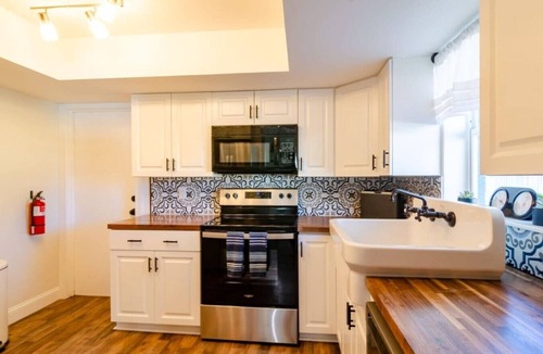 Golden Beach Estates House | Turtle Nest 3br with hot tub, great park, beach!