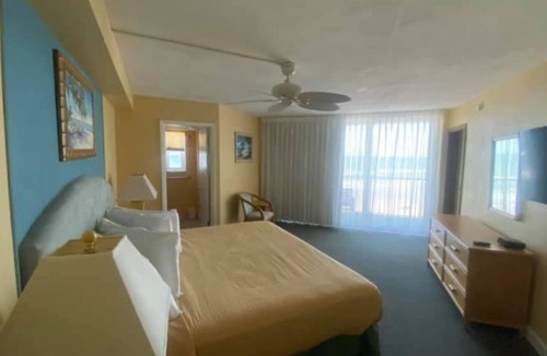 Daytona Beach Shores Resort | Two Bedroom, Ocean Front, Luxury Condo, Daytona Beach, FL 3938517