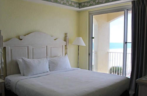 Bostroms Resort | Ultimate Adventure in Florida! Four Amazing Units, Pool, Shop at Volusia Mall