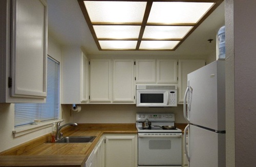 Contra Costa Centre Condo | Ultra convenient 2br, 2ba with easy access to San Francisco