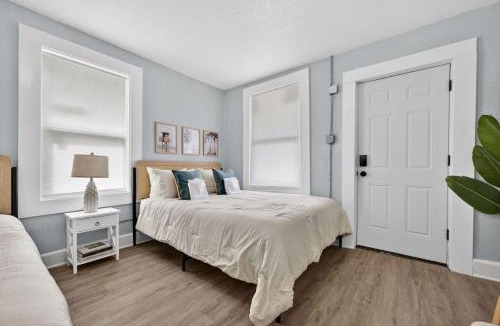 South Pensacola House | Unit 8 Charming Hideaway Cottage Pensacola