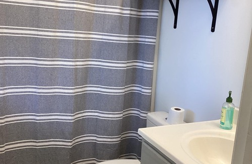 Claiborne House | Updated 3 bed, 2 bath home in West Monroe - Safe, Nice, Clean, Quiet