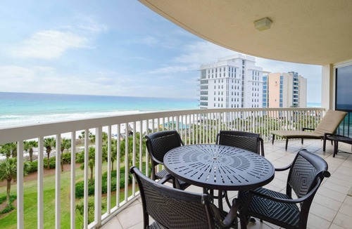 Destin Condo | Updated chic, modern beachfront condo w/private balcony!