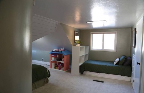 River Heights Apartment | Updated Cottage 3 Bedroom Home With Game Room