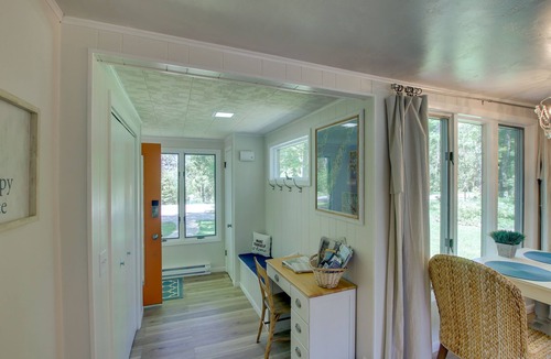 Sister Bay Cottage | Updated Home w/Deck: 2 Mi to Sister Bay Beach!