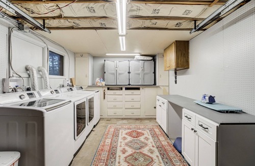 Cascade House | Upper Stone Lodge | Hot Tub & Game Room| Upper Unit