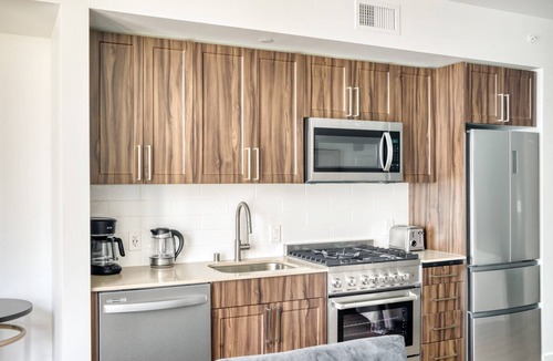 Downtown Seattle Apartment | Upscale First Hill Studio w/Gym & Coworking, by Blueground