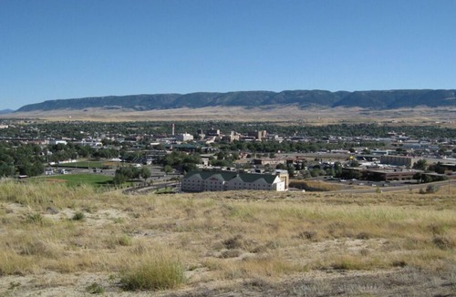 Casper House | Vacation Is Calling! 2 Classic Units, Indoor Pool, Walk to Casper Planetarium