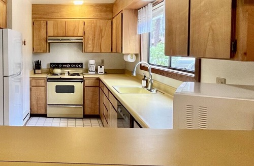 Graeagle Apartment | Vacation retreat for golf and enthusiasts and families alike!