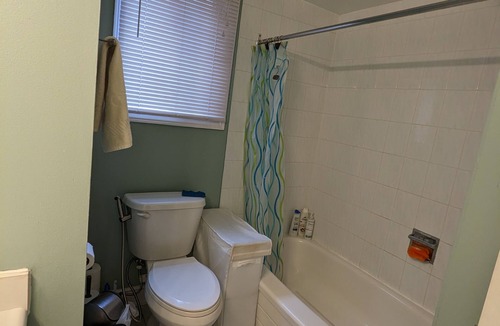 Brampton House | Very close to Highway 410 (2 min. drive) & Bramalea City Center (7 min. drive)