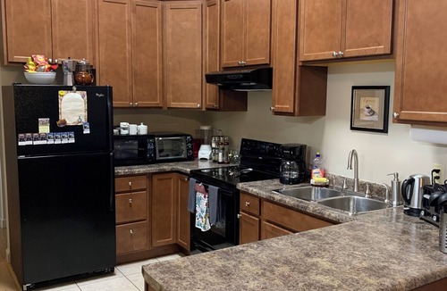 Thunder Bay Apartment | -very quiet, comfy and large 3 bdm full suite-family & pet friendly