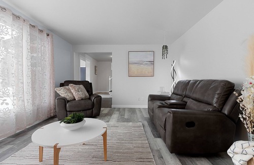 Allouez House | Very spacious, clean and tastefully remodeled home