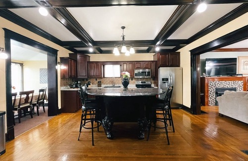 Kokomo House | Victorian Home in Original Grandeur Downtown