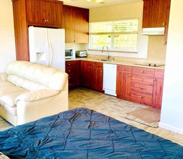 East Foothills Apartment | Views on the Hill