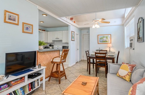 Vilano Beach Cottage | Vilano Cottage Unit B