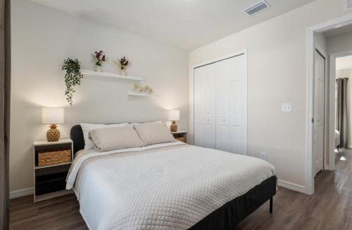 Inverness House | Villa Bennett NEW 4-bedroom with pool & spa