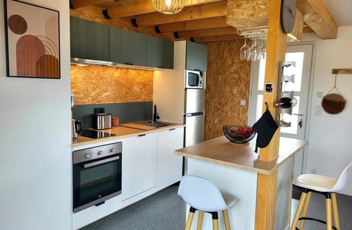 Saint-Germain-sur-Ay Villa | Villa "Malgira, Seaside" with Private Terrace, Wi-Fi, and Air Conditioning