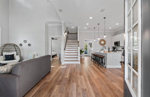 Lincolnville House | Villa Mojito Lakefront Home + APTs Sleeps 24