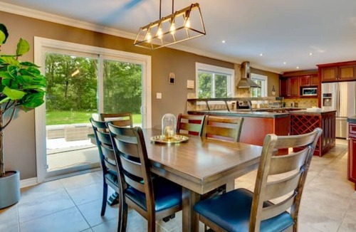 Mount Pleasant Villa | Villa on the Hill