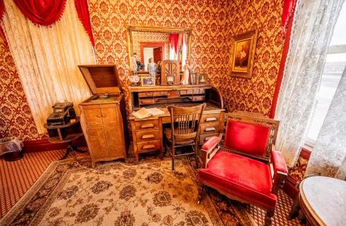 Medicine Bow Hotel | Virginian Hotel