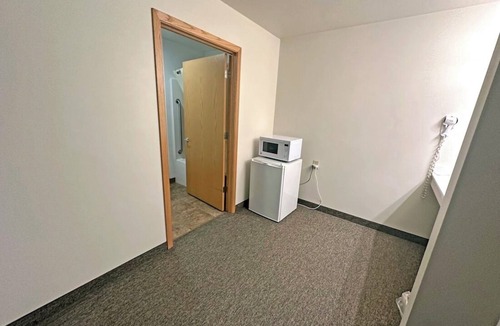 Falls City Hotel | Vision Inn Motel