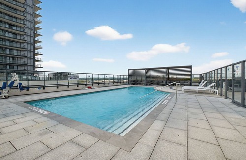 Pickering Apartment | VRBO - Huge King Bed, Beautiful City&lake Views, Private Balcony & Parking