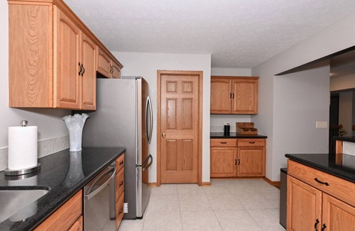 Wadsworth House | Wadsworth 3 bed 2.5 bath Townhome
