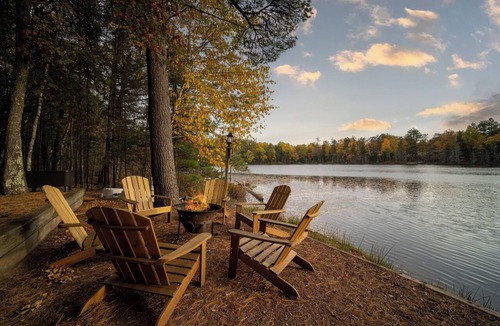 St Germain Cabin | Wakefield Lake Cabin with hot tub and sauna