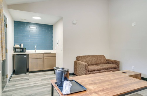 Port Huron Apartment | Walk to Beach & Dining: Port Huron Studio