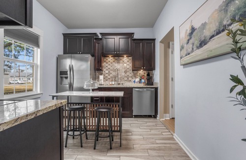 Ocean Springs House | Walk to Downtown + Game Room + Sleeps 9