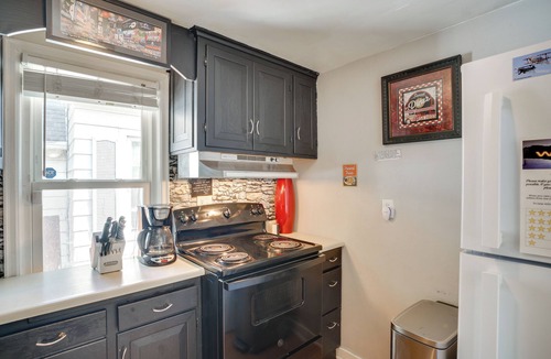 Fond du Lac House | Walk to Main St Fond du Lac: Retreat w/Yard