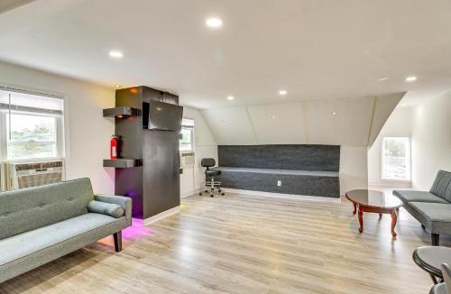 Arlington Heights House | Walk to Main St Stroudsburg! Pocono Townhome