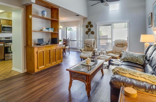 Leesburg House | Walk to Restaurants: Downtown Leesburg Townhome!