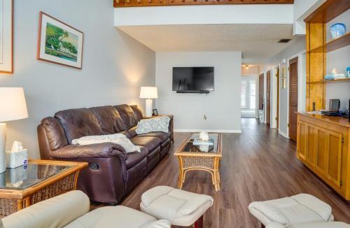 Leesburg House | Walk to Restaurants: Downtown Leesburg Townhome!