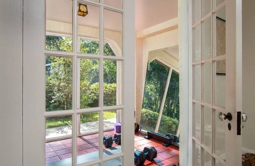 Gainesville House | Walk to UF Stadium! Fabulous Chic Historic Home