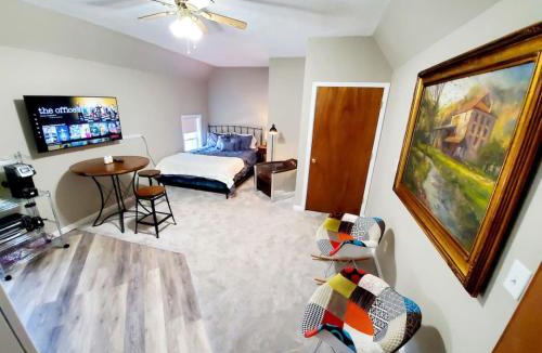 Columbus Apartment | Walkable Cozy Downtown Studio, FREE Bikes to use
