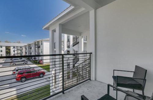 LaBelle Apartment | Walkable Downtown LaBelle Apt w/Private Balcony!
