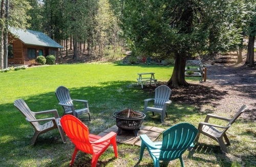 Ephraim Cottage | Walkable Ephraim Duplex | Cozy Nights & Bay Sunsets