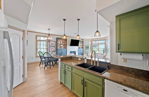 Sheboygan Villa | Wandering Waves | Beachfront Lake Michigan Stay!